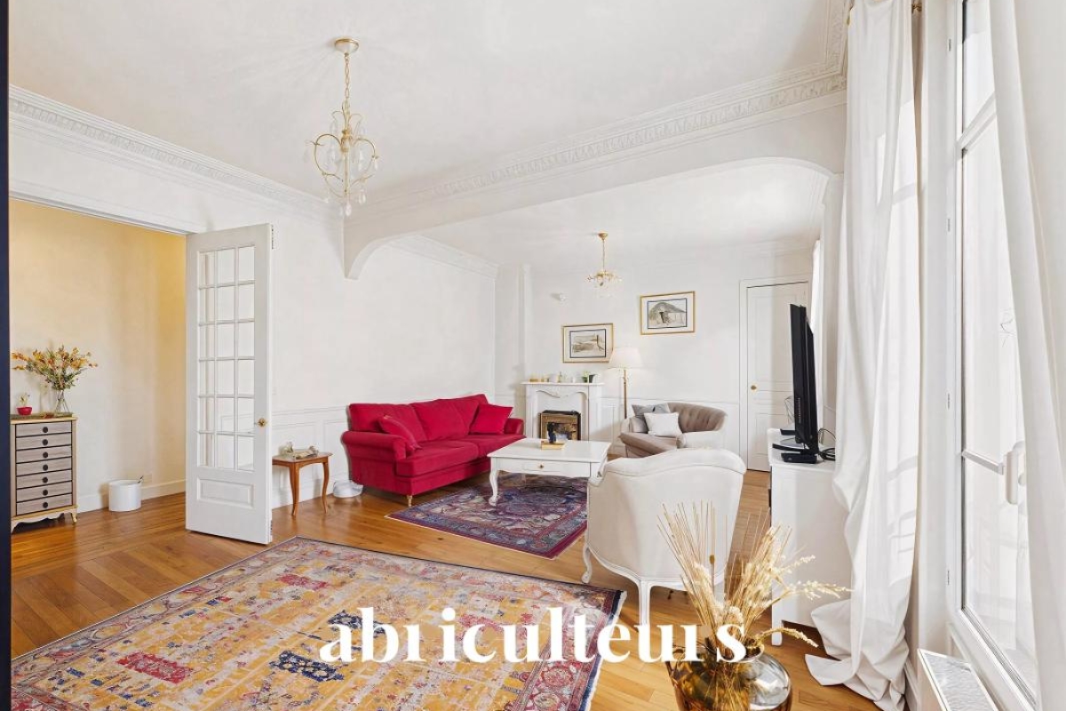 Luxury Apartment for sale in Paris 20Ème, 892 900 €, Photo 2