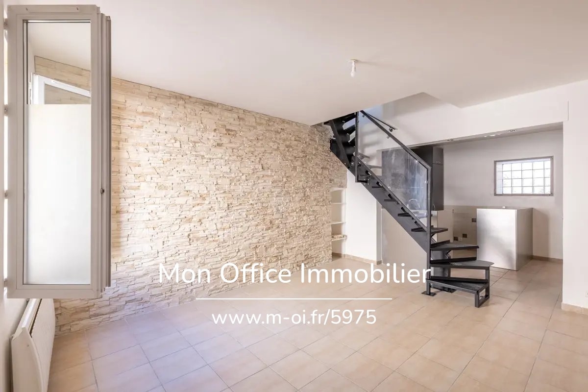 Appartement de luxe à vendre à Rousset, 250 000 €, Photo 3