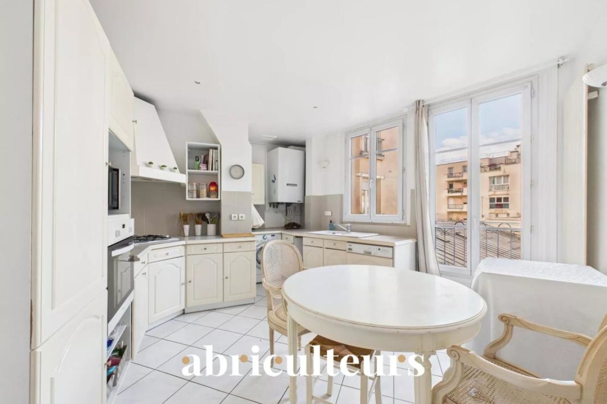 Luxury Apartment for sale in Paris 20Ème, 892 900 €, Photo 4