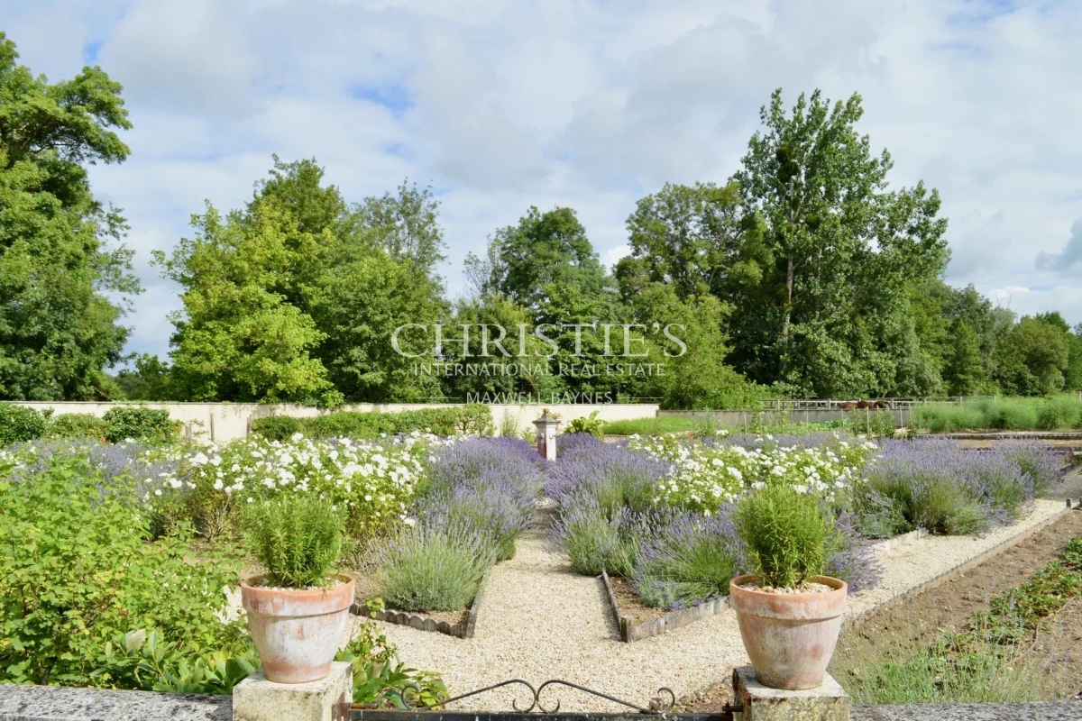 Luxury House for sale in Brantôme, 5 000 000 €, Photo 5