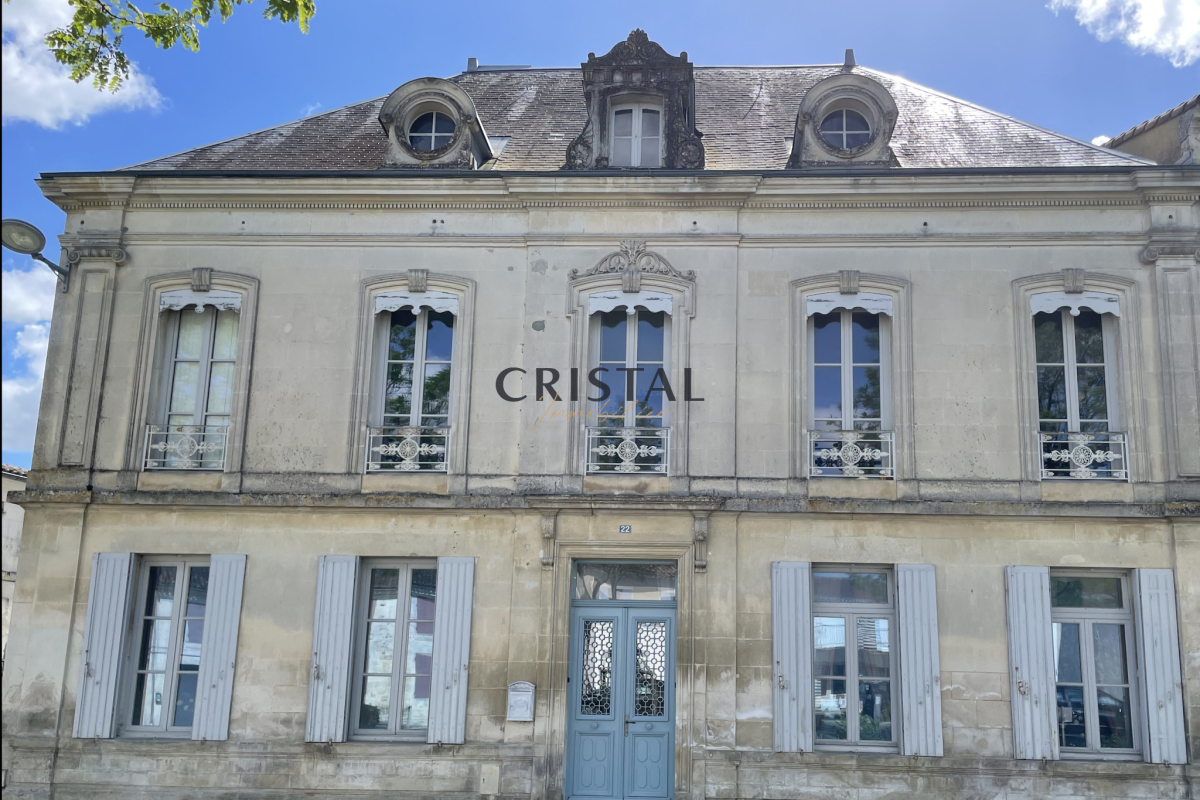 Maison de luxe à vendre à Corme-Royal, 374 400 €, Photo 1