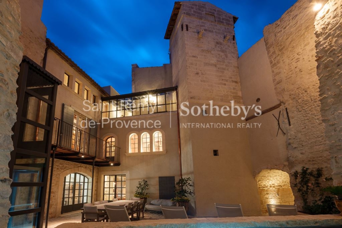 Maison de luxe à vendre à Saint-Rémy-de-Provence, 3 500 000 €, Photo 2