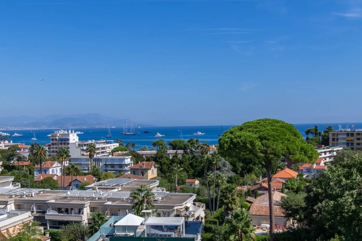 Luxury House for sale in Cap d'Antibes, 4 800 000 €, Photo 1