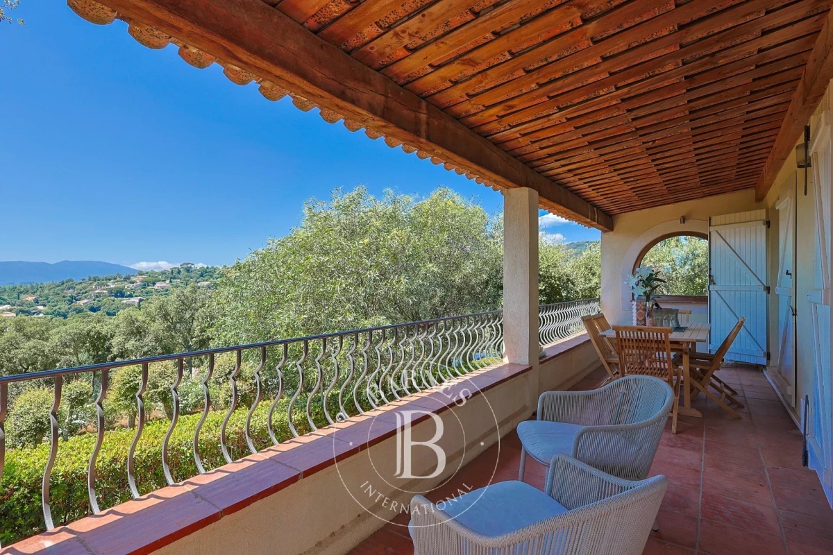 Luxury House for sale in Grimaud, 2 595 000 €, Photo 2