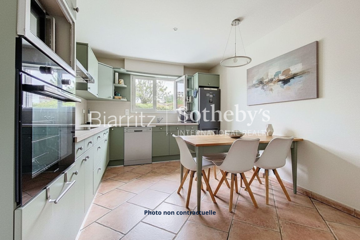 Luxury House for sale in Saint-Jean-de-Luz, 824 000 €, Photo 4