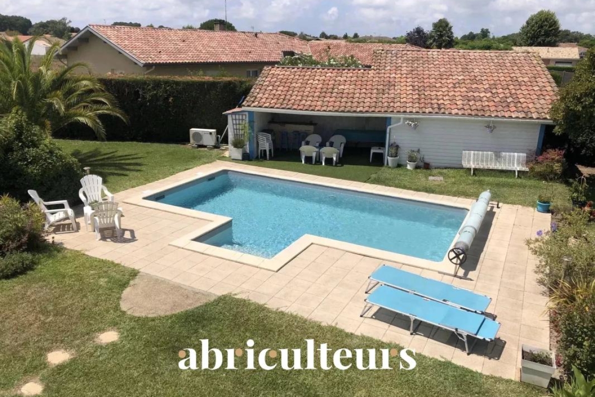 Luxury House for sale in Saint-Vincent-de-Tyrosse, 672 000 €, Photo 3