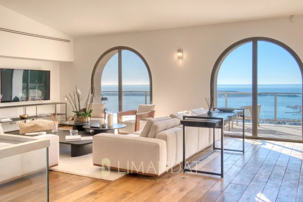 Maison de luxe à louer à Cannes, 21 666 €, Photo 3