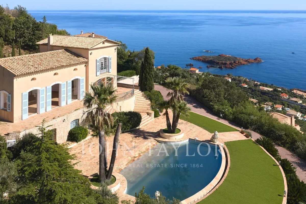 Luxury House for sale in Agay, 3 600 000 €, Photo 1