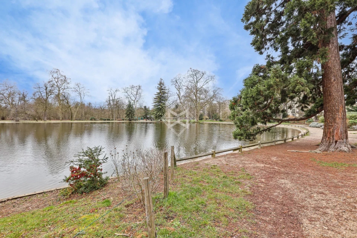 Appartement de luxe à vendre à Neuilly-sur-Seine, 990 000 €, Photo 1