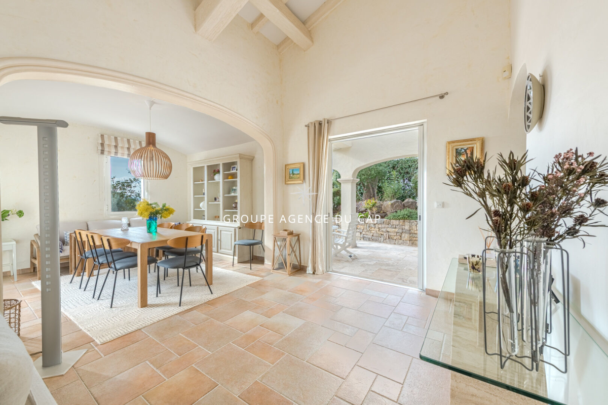 Luxury House for sale in Saint-Raphaël, 1 680 000 €, Photo 2