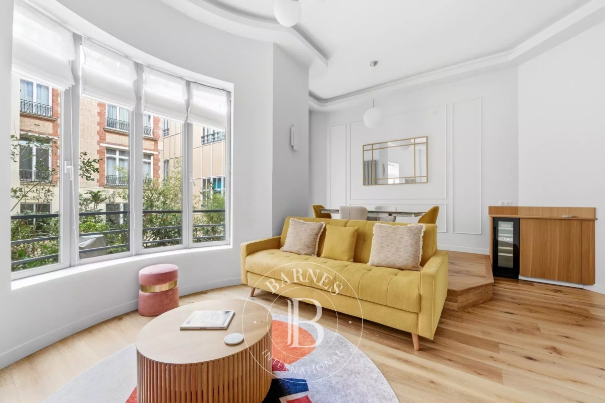 Luxury Apartment for sale in Paris 3ème, 898 000 €, Photo 1