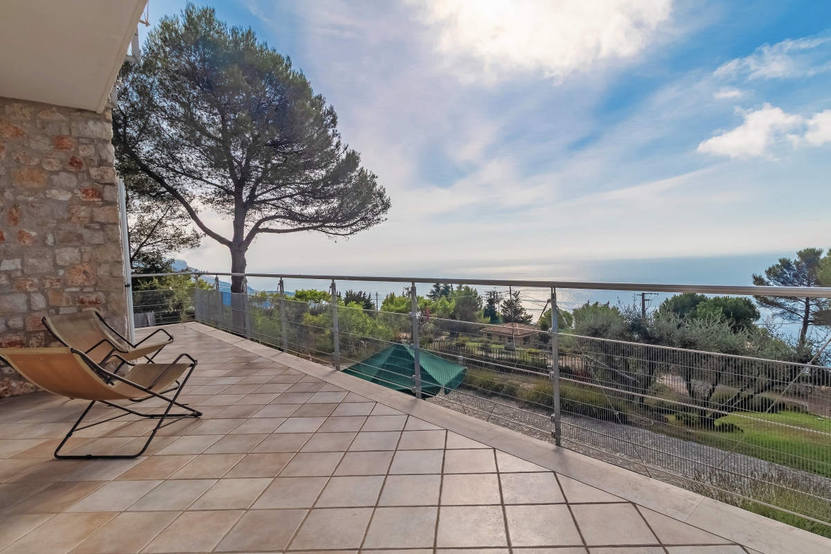 Luxury House for sale in Èze, 2 300 000 €, Photo 1