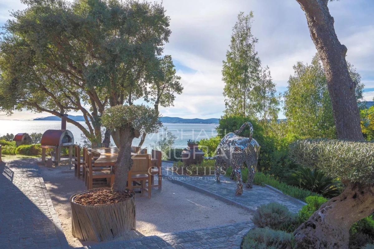 Maison de luxe à vendre à Le Lavandou, 4 800 000 €, Photo 3