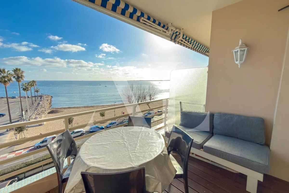 Luxury Apartment for sale in Le Golfe Juan, 273 000 €, Photo 4