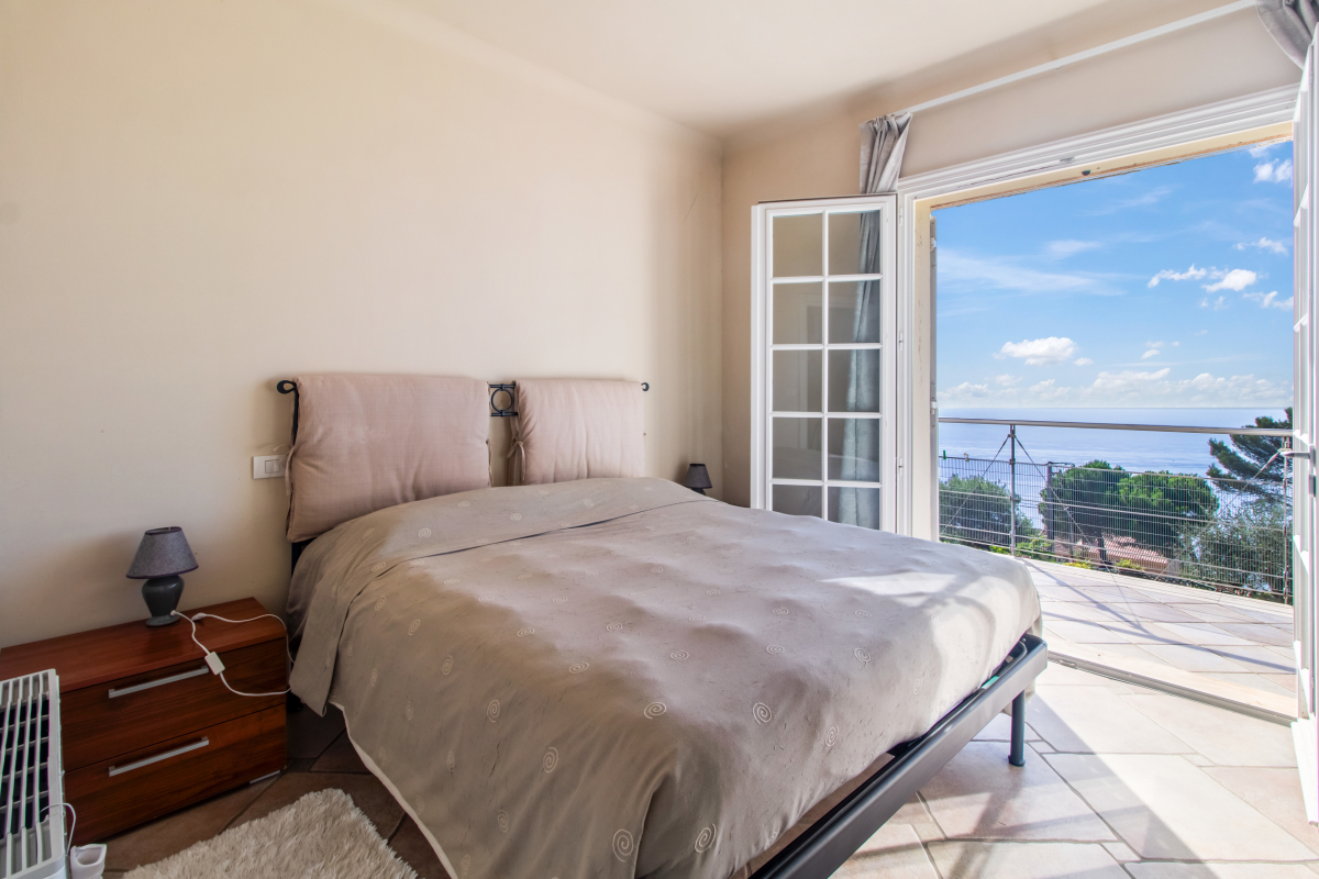 Luxury House for sale in Èze, 2 300 000 €, Photo 6