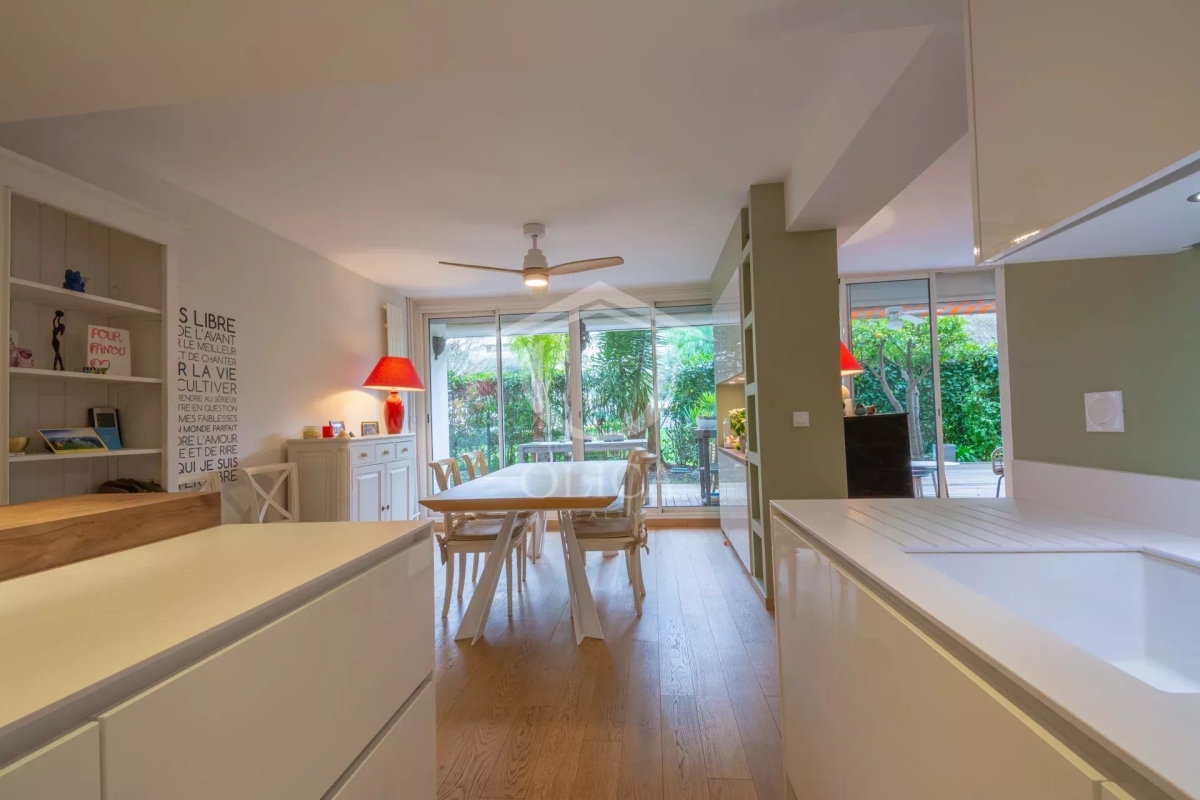Luxury Apartment for sale in Antibes, 740 000 €, Photo 6