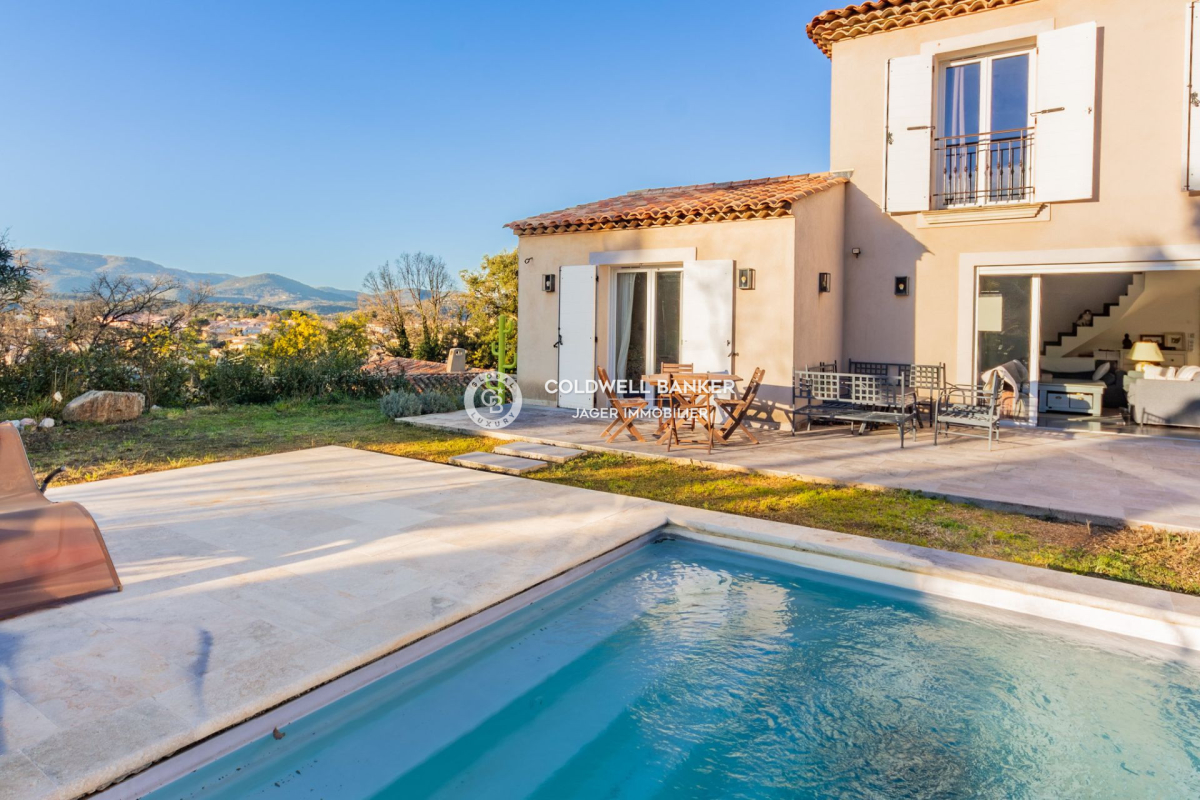 Maison de luxe à vendre à Cogolin, 990 000 €, Photo 2