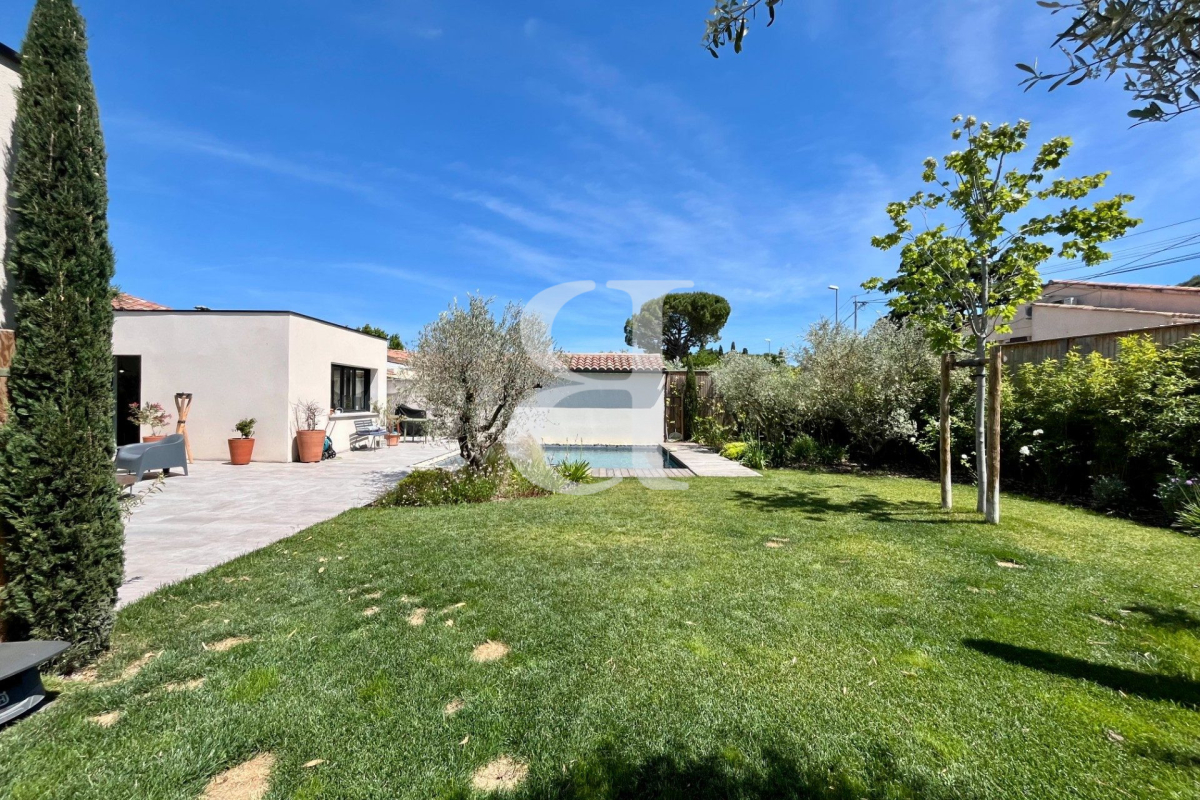 Maison de luxe à vendre à Saint-Rémy-de-Provence, 1 099 000 €, Photo 3