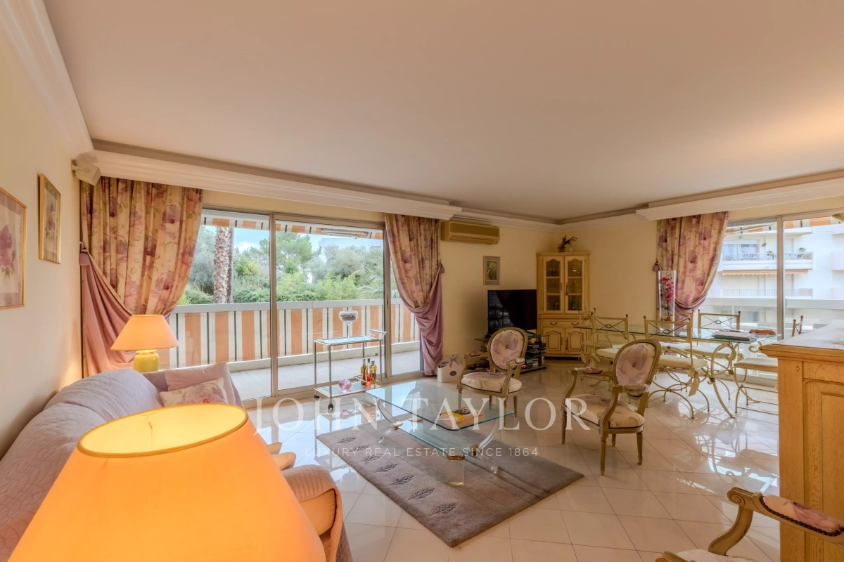 Appartement de luxe à vendre à Antibes, 850 000 €, Photo 7