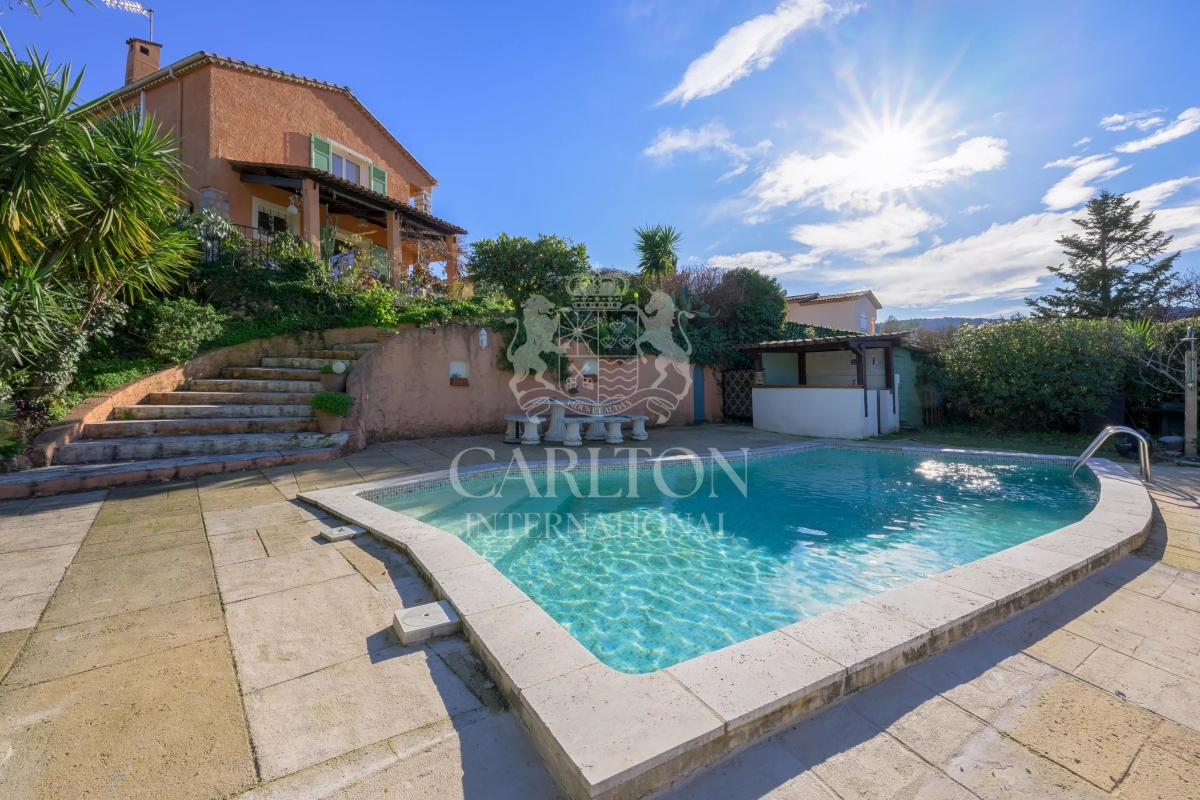 Maison de luxe à vendre à Pégomas, 725 000 €, Photo 1