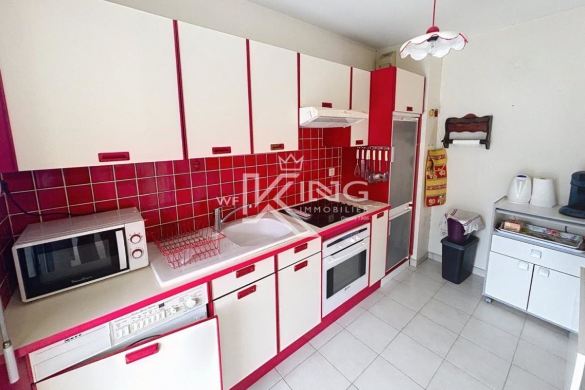 Appartement de luxe à vendre à Saint-Raphaël, 250 000 €, Photo 3