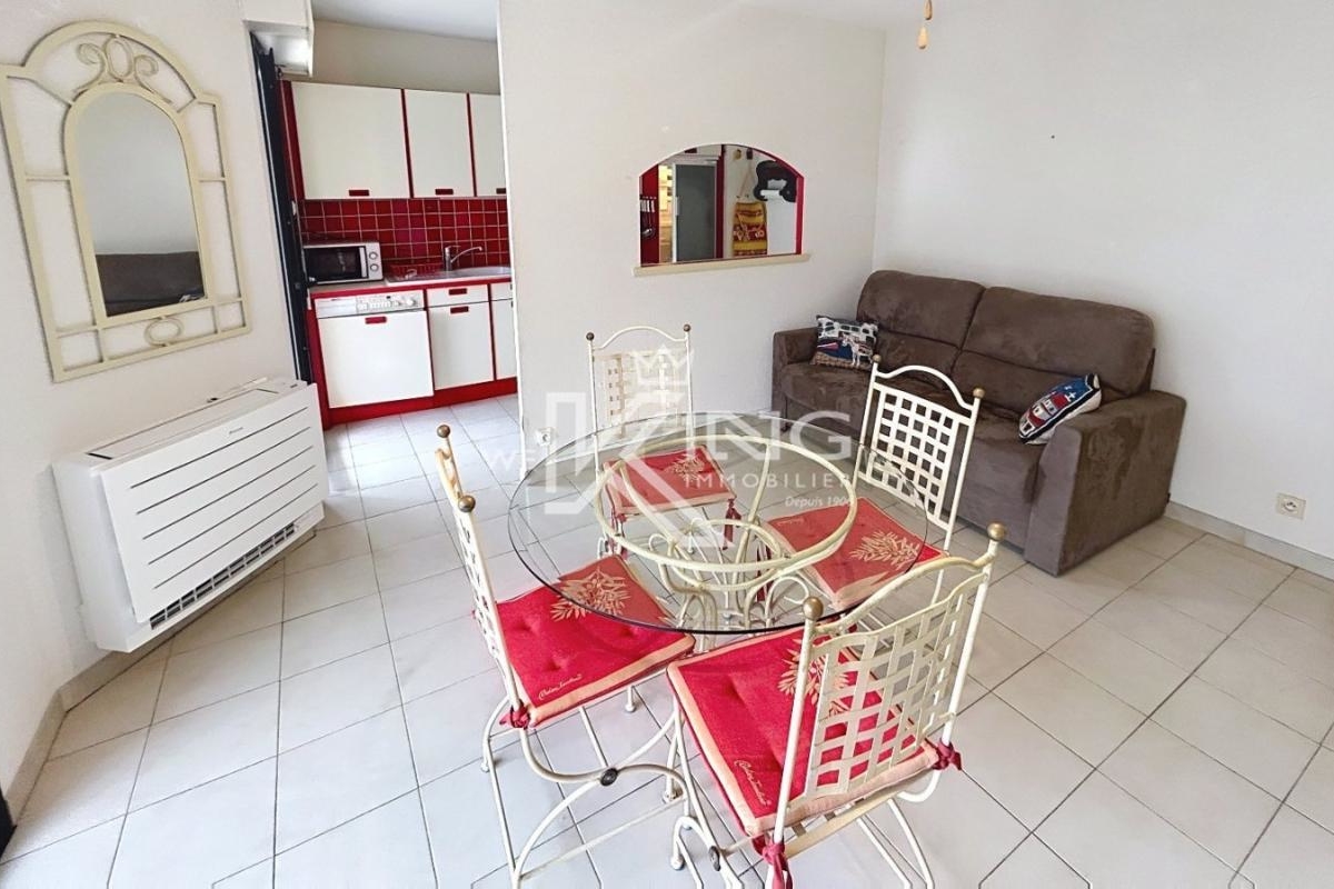 Appartement de luxe à vendre à Saint-Raphaël, 250 000 €, Photo 4