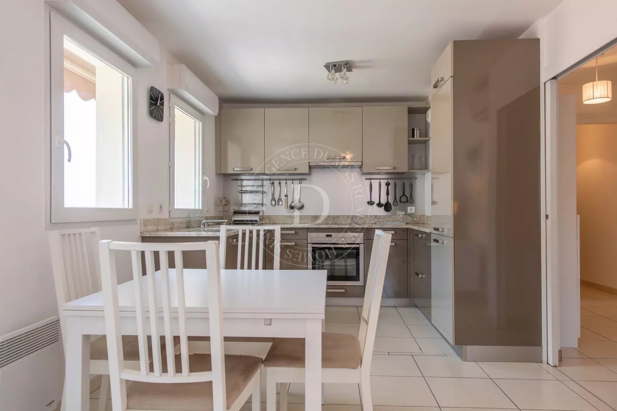 Luxury Apartment for sale in Beaulieu-sur-Mer, 670 000 €, Photo 5