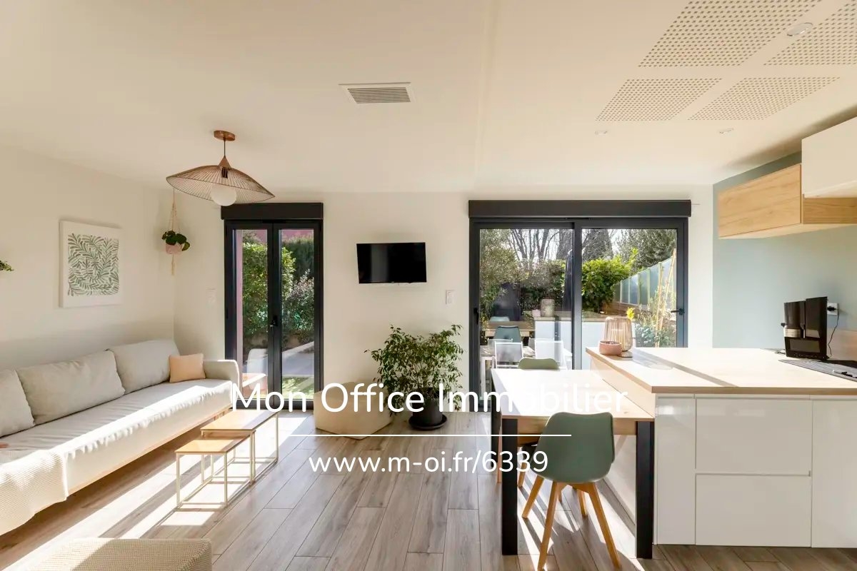 Maison de luxe à vendre à Aix-en-Provence, 558 000 €, Photo 2