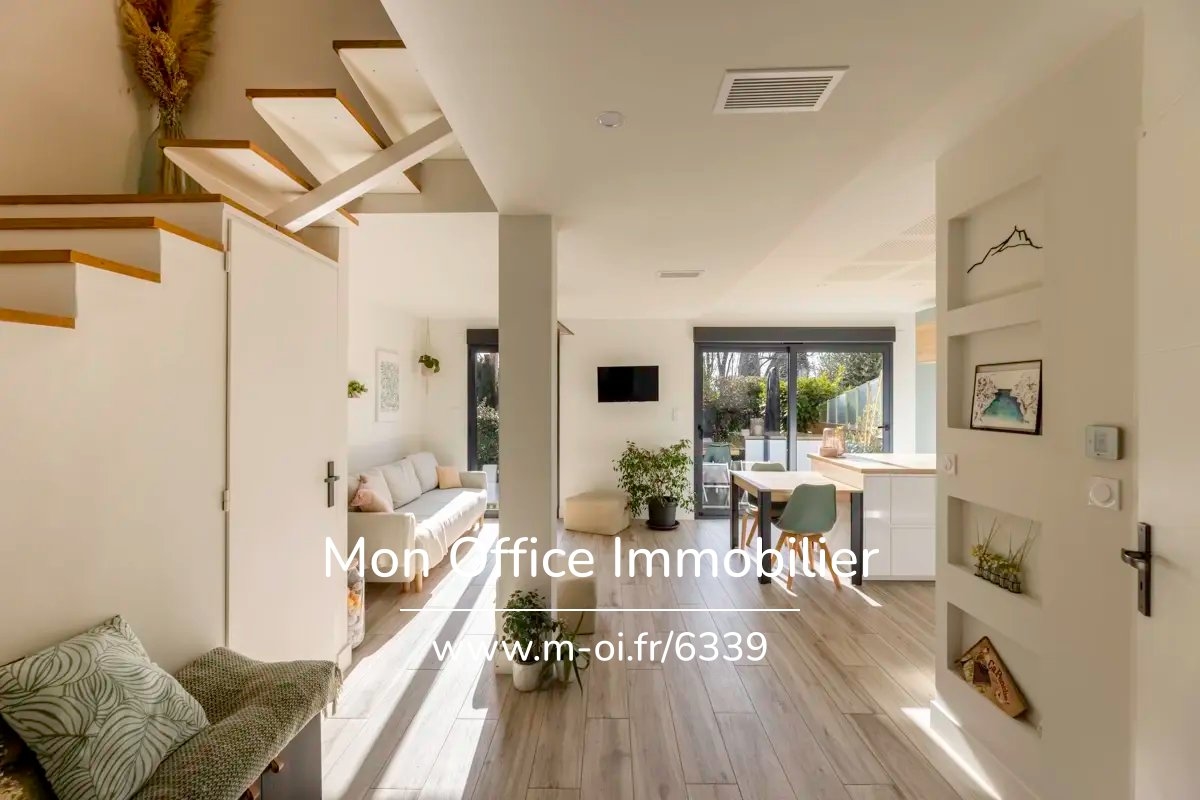 Maison de luxe à vendre à Aix-en-Provence, 558 000 €, Photo 3