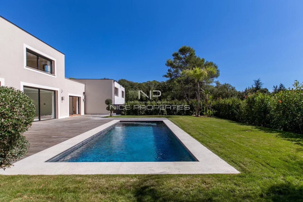 Maison de luxe à vendre à Mouans-Sartoux, 1 990 000 €, Photo 1