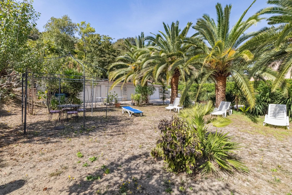 Maison de luxe à vendre à Saint-Paul-de-Vence, 1 880 000 €, Photo 2