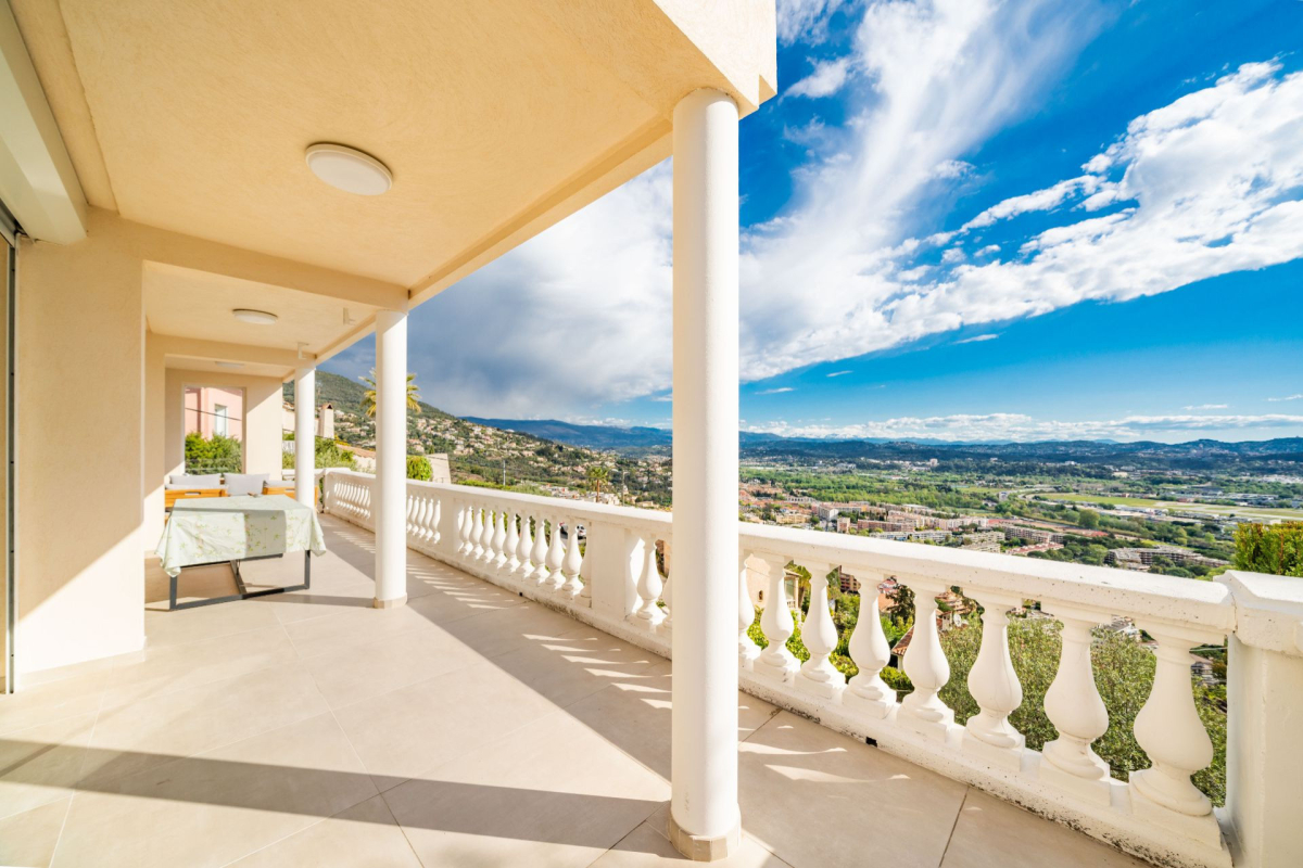 Maison de luxe à vendre à Mandelieu-la-Napoule, 1 090 000 €, Photo 1