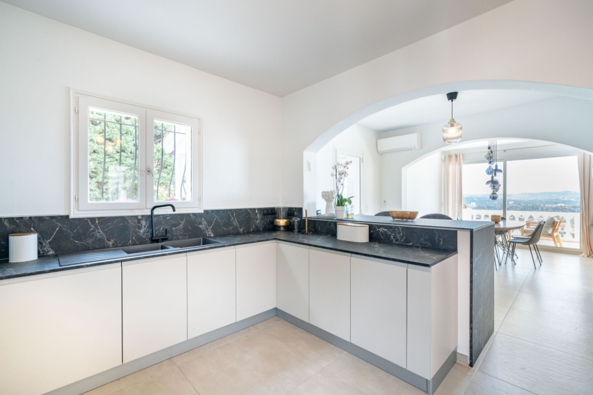 Maison de luxe à vendre à Mandelieu-la-Napoule, 1 090 000 €, Photo 5