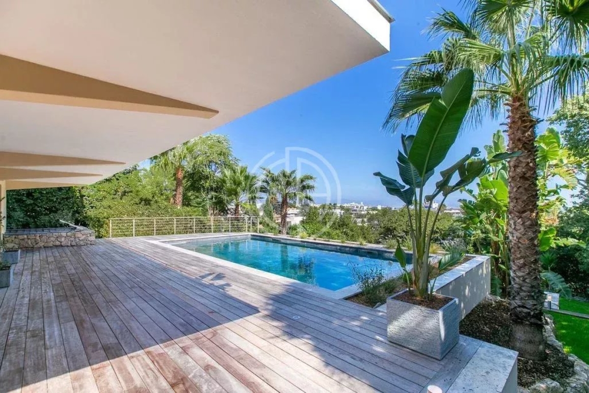 Maison de luxe à vendre à Antibes, 4 800 000 €, Photo 1