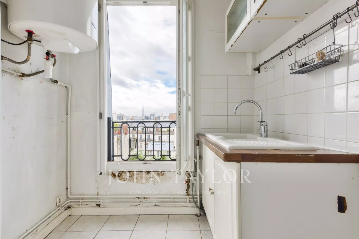 Luxury Apartment for sale in Paris 17ème, 804 000 €, Photo 2