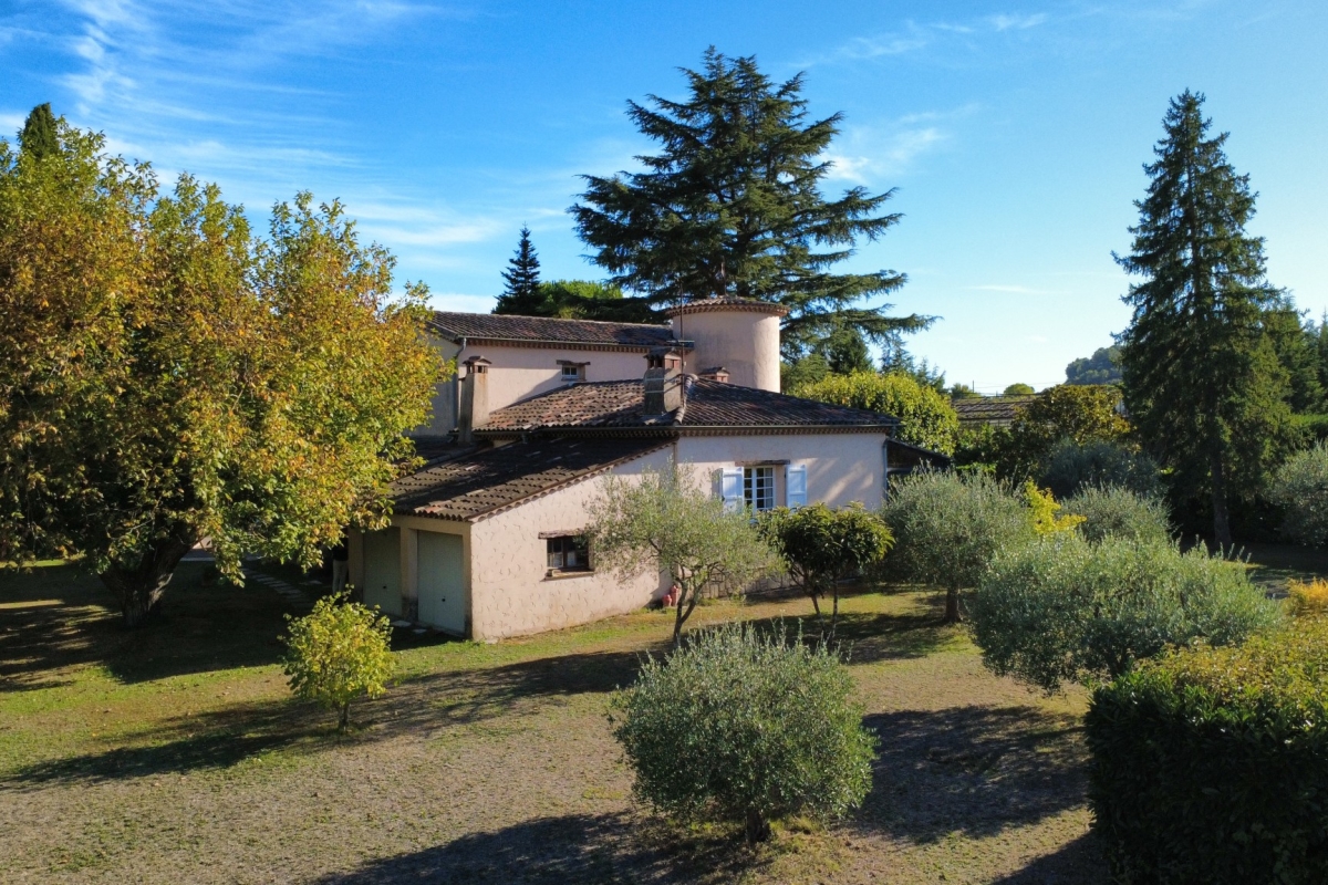 Maison de luxe à vendre à Châteauneuf-Grasse, 885 000 €, Photo 6