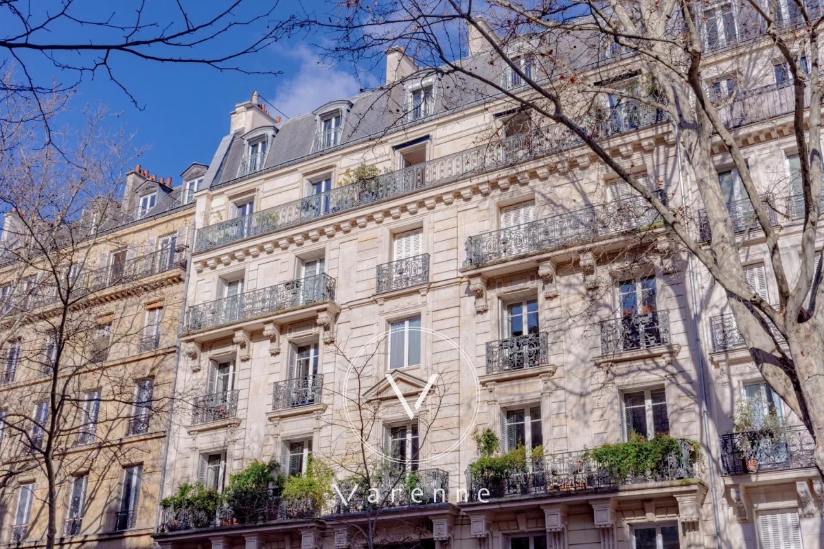 Luxury Apartment for sale in Paris 5Ème, 1 800 000 €, Photo 1