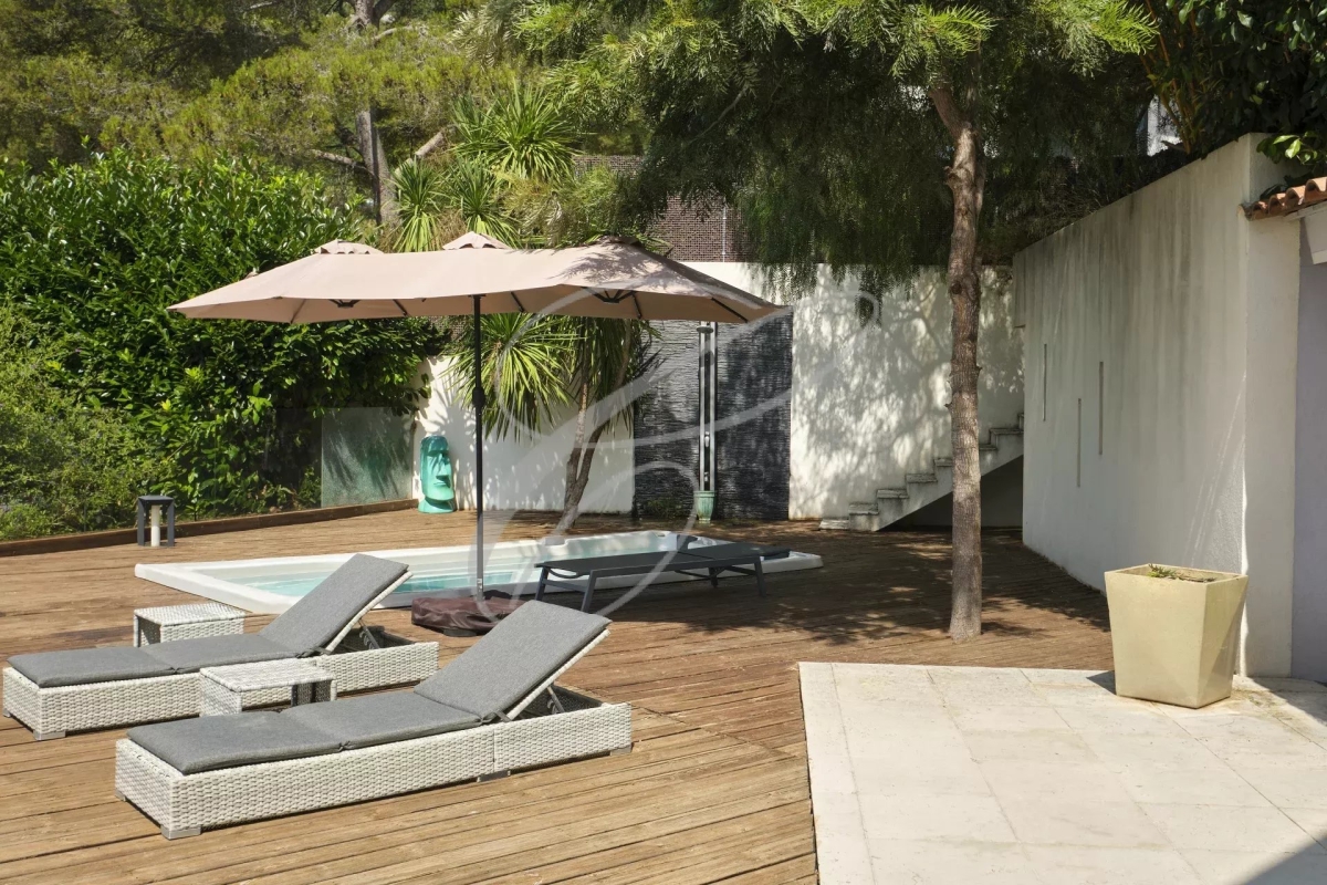 Luxury House for sale in Roquebrune-Cap-Martin, 1 500 000 €, Photo 2