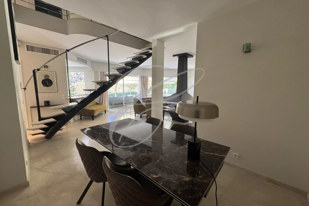 Luxury House for sale in Roquebrune-Cap-Martin, 1 500 000 €, Photo 3