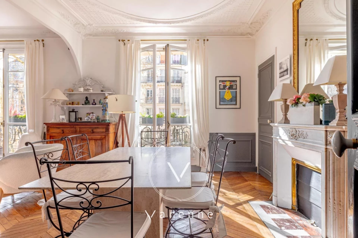 Luxury Apartment for sale in Paris 5Ème, 1 800 000 €, Photo 3