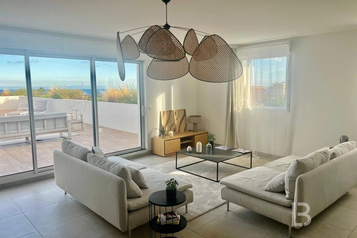 Appartement de luxe à vendre à Antibes, 898 000 €, Photo 2