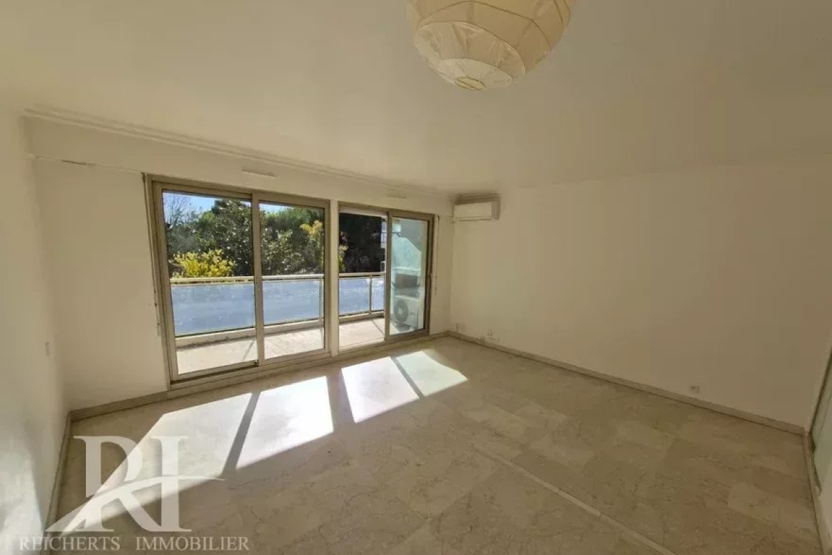 Appartement de luxe à vendre à Cannes, 230 000 €, Photo 1