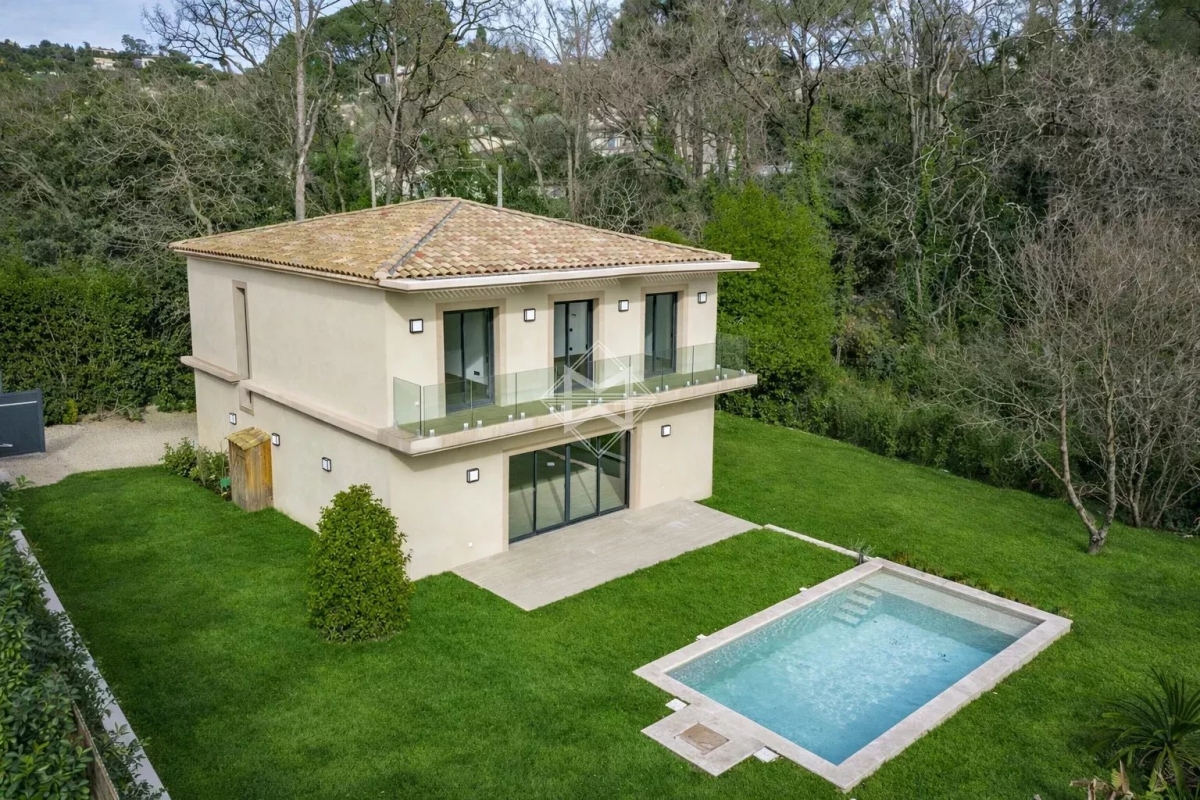 Maison de luxe à vendre à Mougins, 1 575 000 €, Photo 1