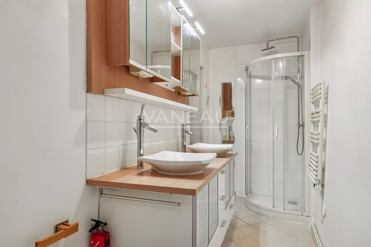 Luxury Apartment for sale in Paris 7Ème, 458 000 €, Photo 4