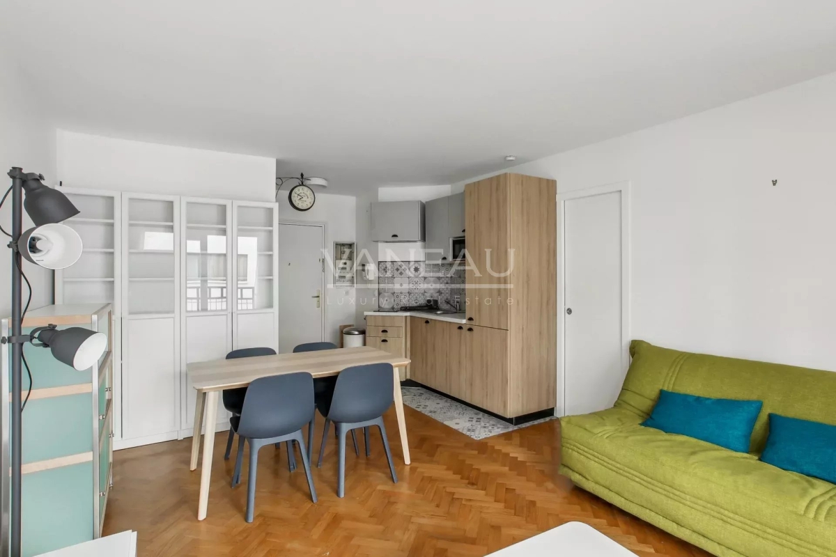 Luxury Apartment for sale in Paris 12Ème, 342 000 €, Photo 4