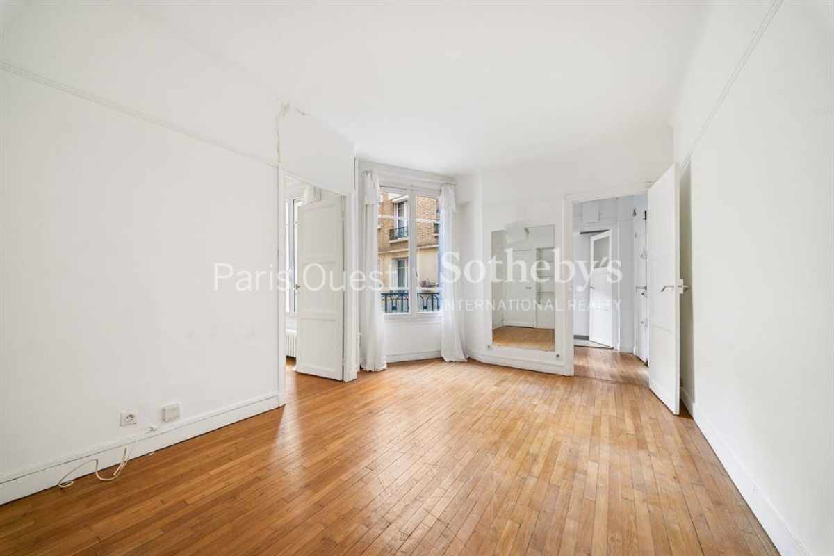 Appartement de luxe à vendre à Paris 16Ème, 371 000 €, Photo 1