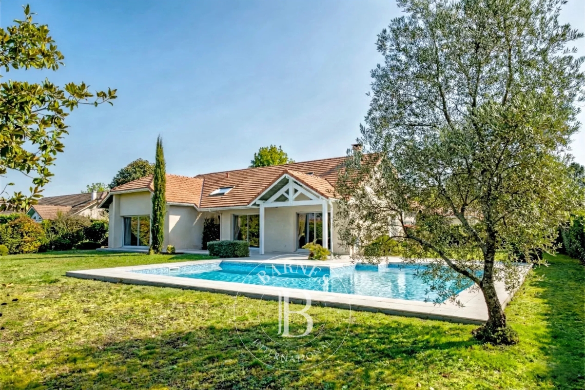 Maison de luxe à vendre à Pessac, 799 000 €, Photo 1