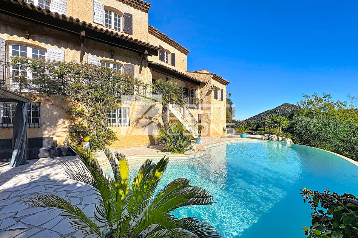 Luxury House for sale in Mandelieu-la-Napoule, 1 390 000 €, Photo 2