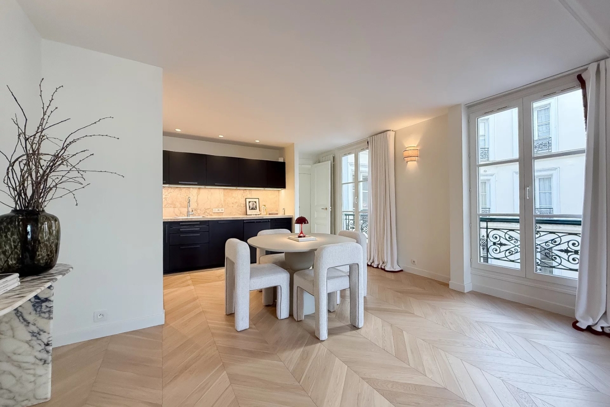 Luxury Apartment for sale in Paris 1Er, 1 350 000 €, Photo 6