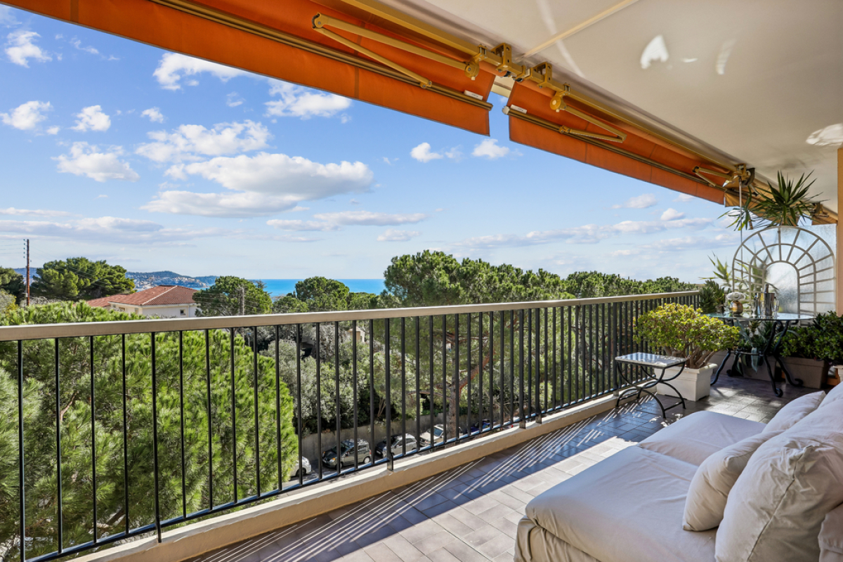 Luxury Apartment for sale in Nice, 749 000 €, Photo 2